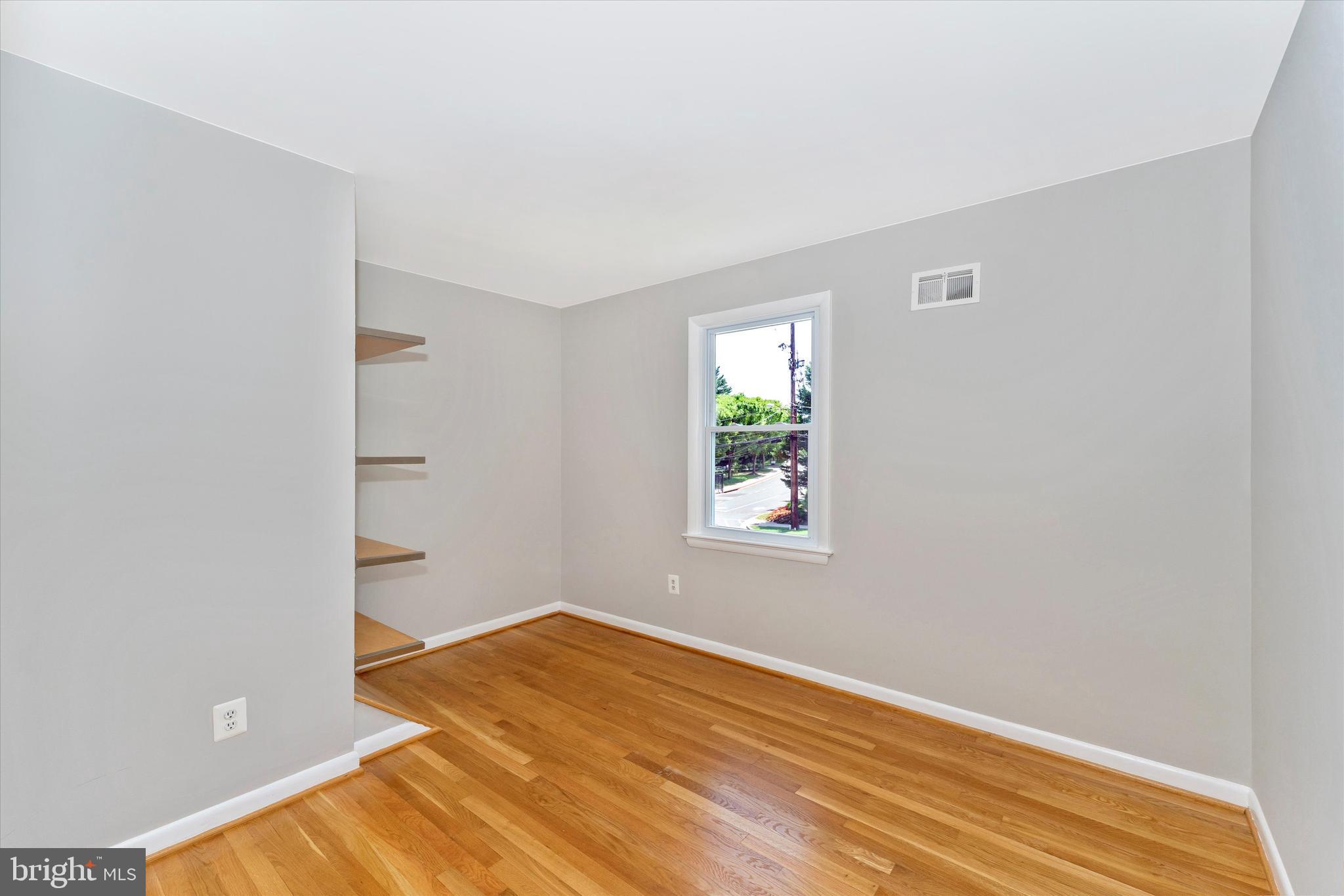8807 Postoak Road Potomac, MD 20854 - Photo 32 of 54 Gallery Image 32