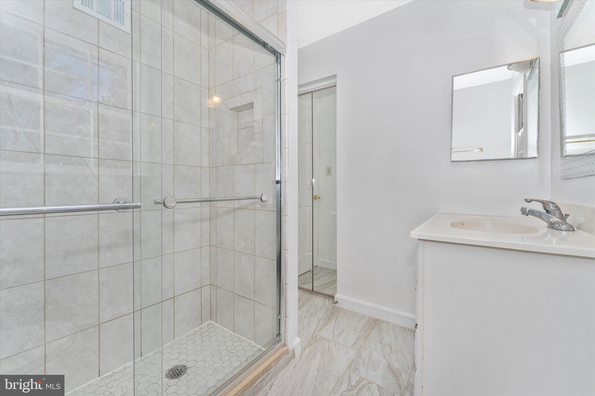 8807 Postoak Road Potomac, MD 20854 - Photo 33 of 54 Gallery Image 33
