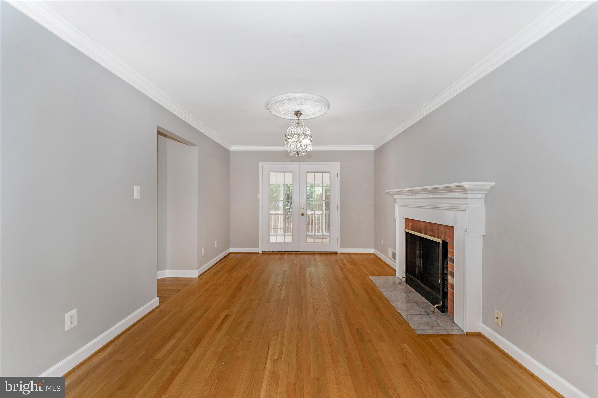 8807 Postoak Road Potomac, MD 20854 - Photo 4 of 54 Gallery Image 4
