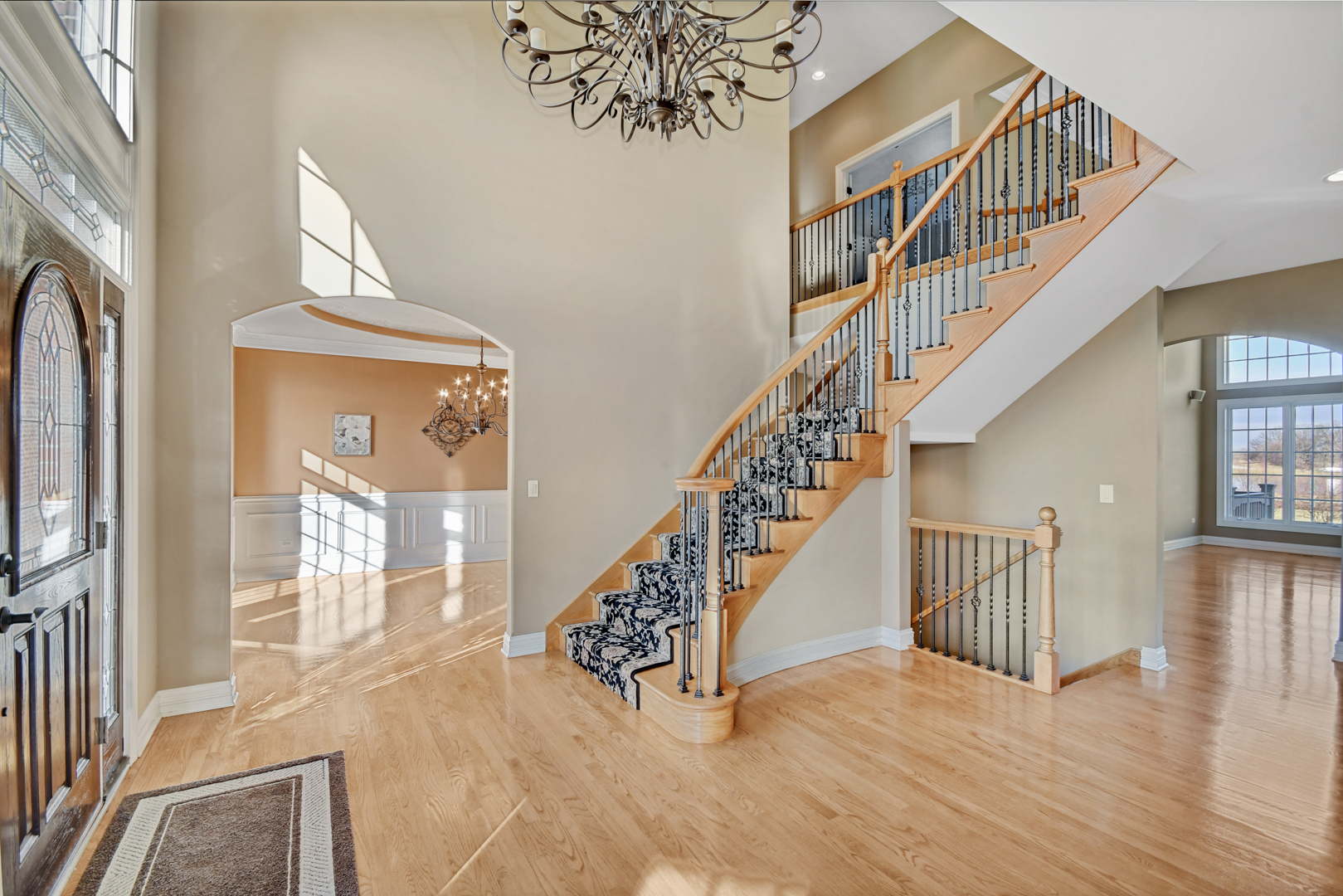 3671 Peregrine Way Elgin, IL 60124 - Photo 3 of 39