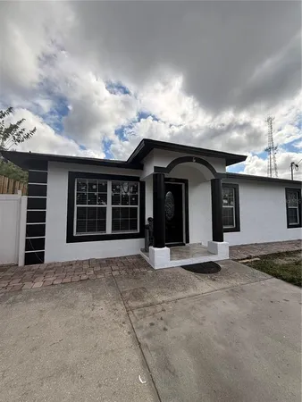 $2,700 | 1305 East Louise Avenue, Tampa, FL 33603