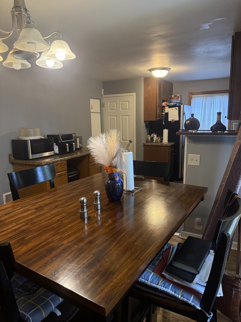 12 Gibson Road Park Forest, IL 60466 - Photo 9 of 19
