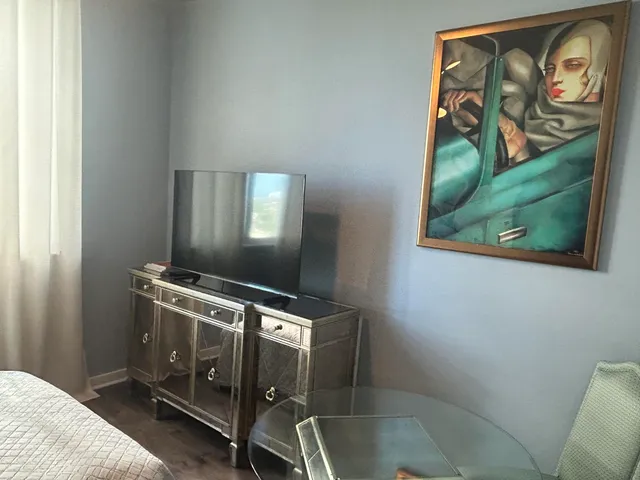 a view of a closet in a lake