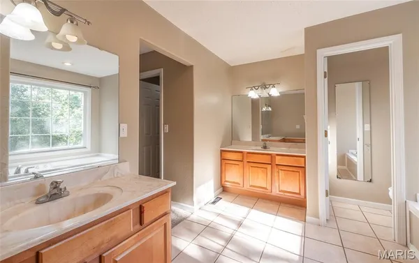 $420,000 | 10625 Pine Needle Circle, Rolla, MO 65401