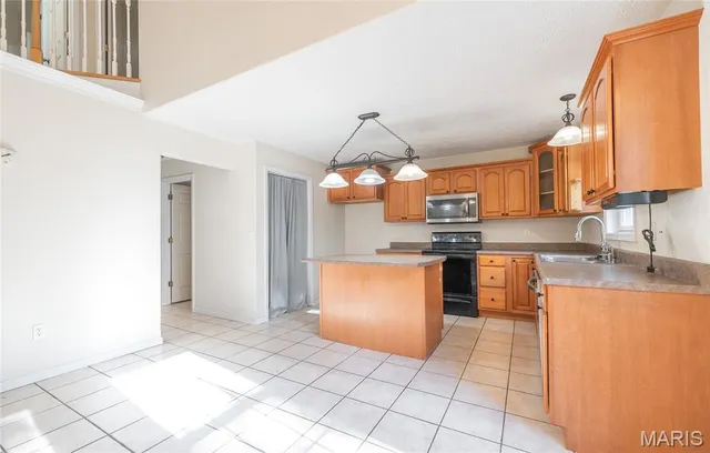 $420,000 | 10625 Pine Needle Circle, Rolla, MO 65401