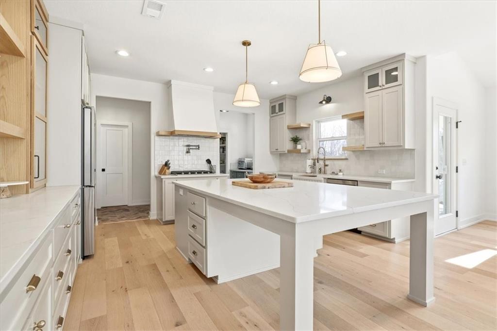 17711 Mission Ridge Smithville, MO 64089 - Photo 13 of 44