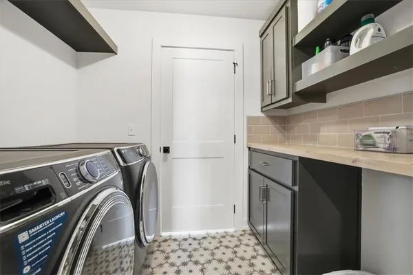 $784,900 | 17711 Mission Ridge, Smithville, MO 64089