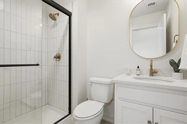 $784,900 | 17711 Mission Ridge, Smithville, MO 64089