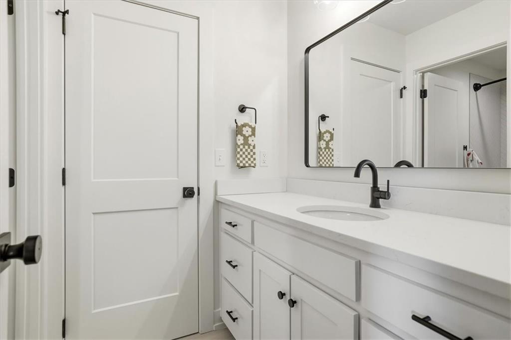 17711 Mission Ridge Smithville, MO 64089 - Photo 31 of 44