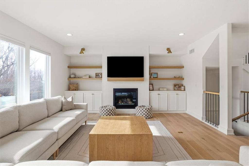 17711 Mission Ridge Smithville, MO 64089 - Photo 5 of 41