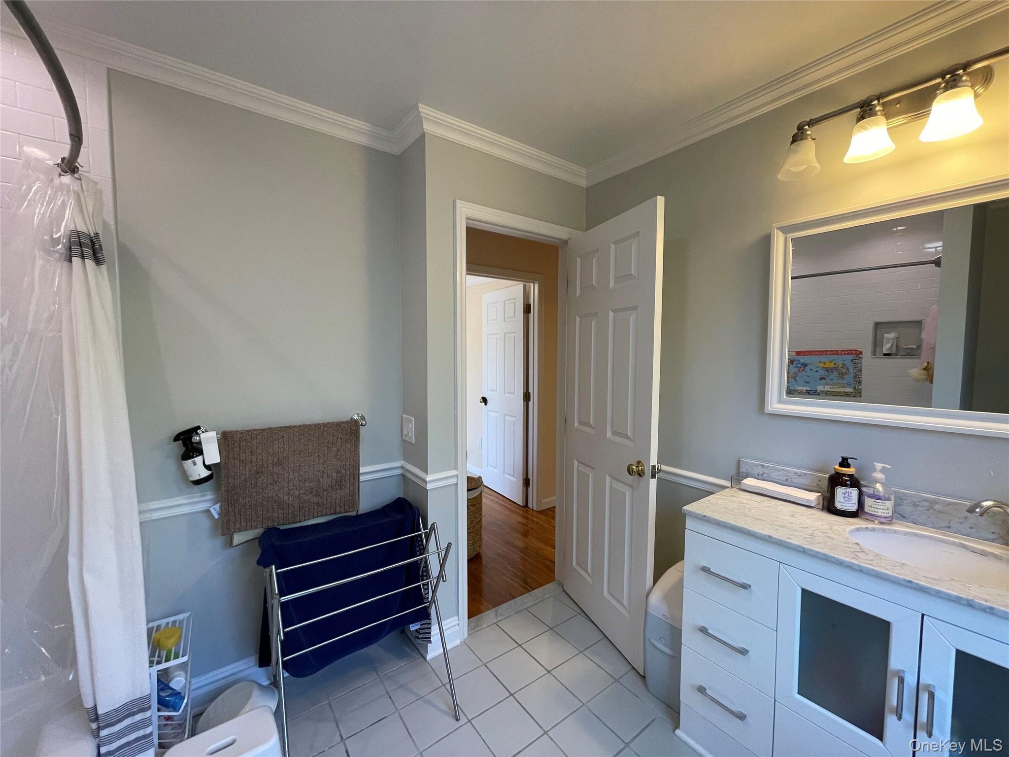 241 Central Avenue Rye, NY 10580 - Photo 18 of 22 Hall bath