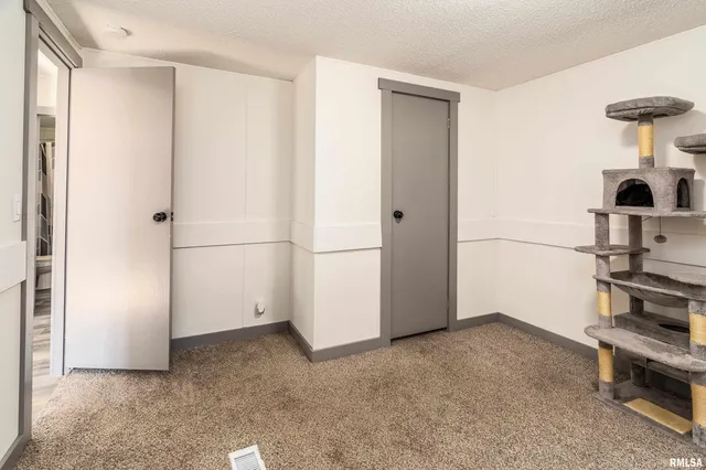 $168,000 | 501 Tower Road, Herrin, IL 62948