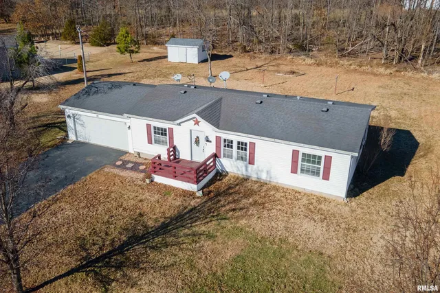 $168,000 | 501 Tower Road, Herrin, IL 62948