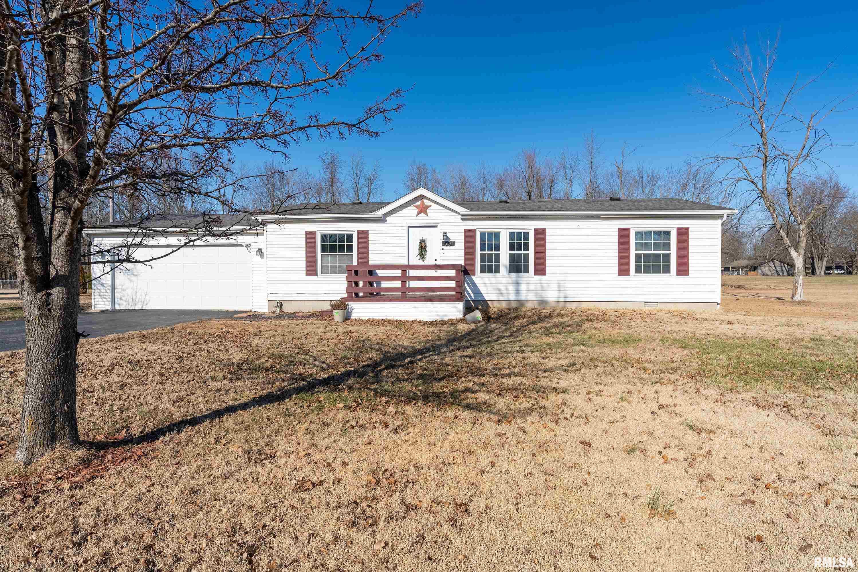 501 Tower Road Herrin, IL 62948 - Photo 3 of 27