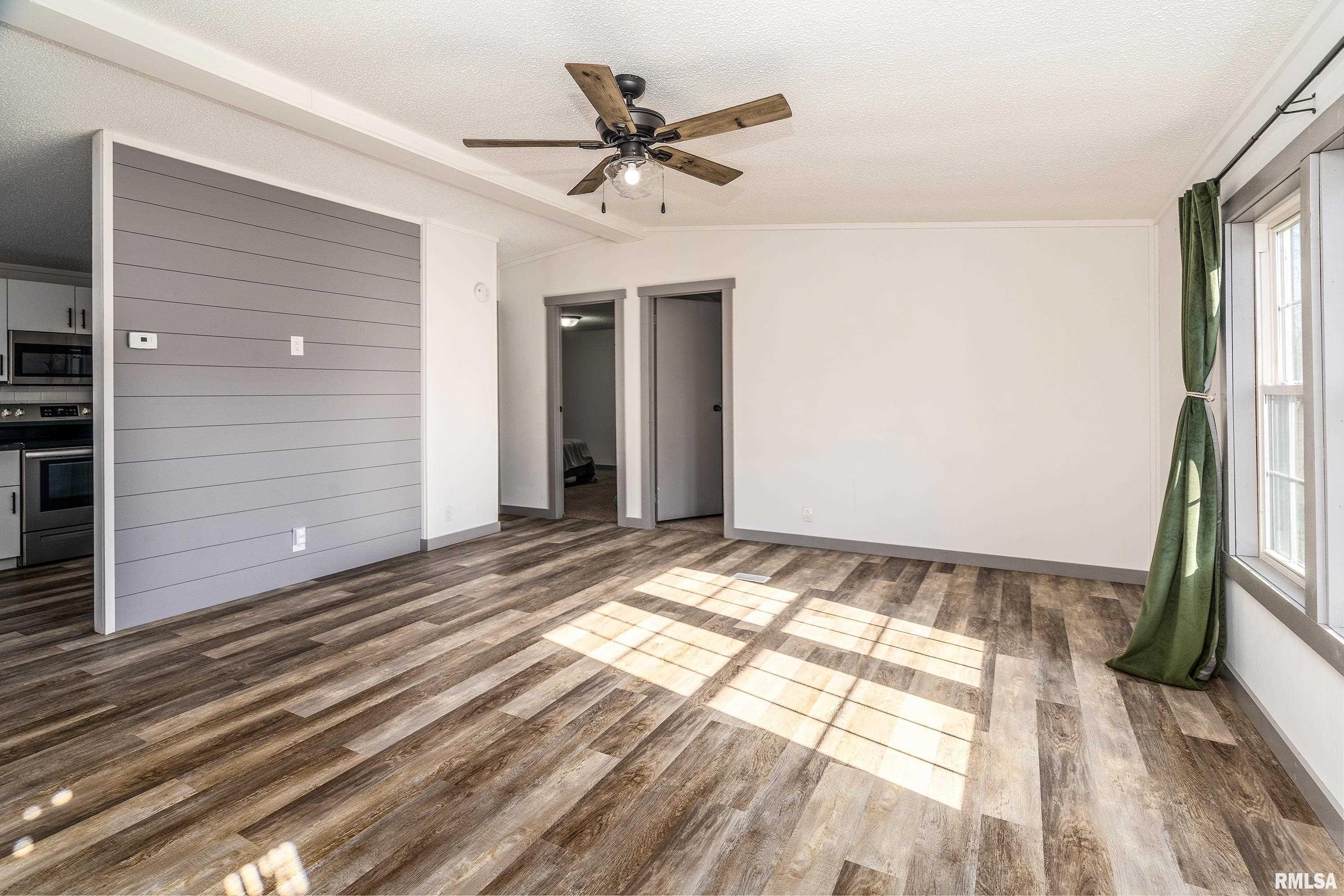 501 Tower Road Herrin, IL 62948 - Photo 6 of 27