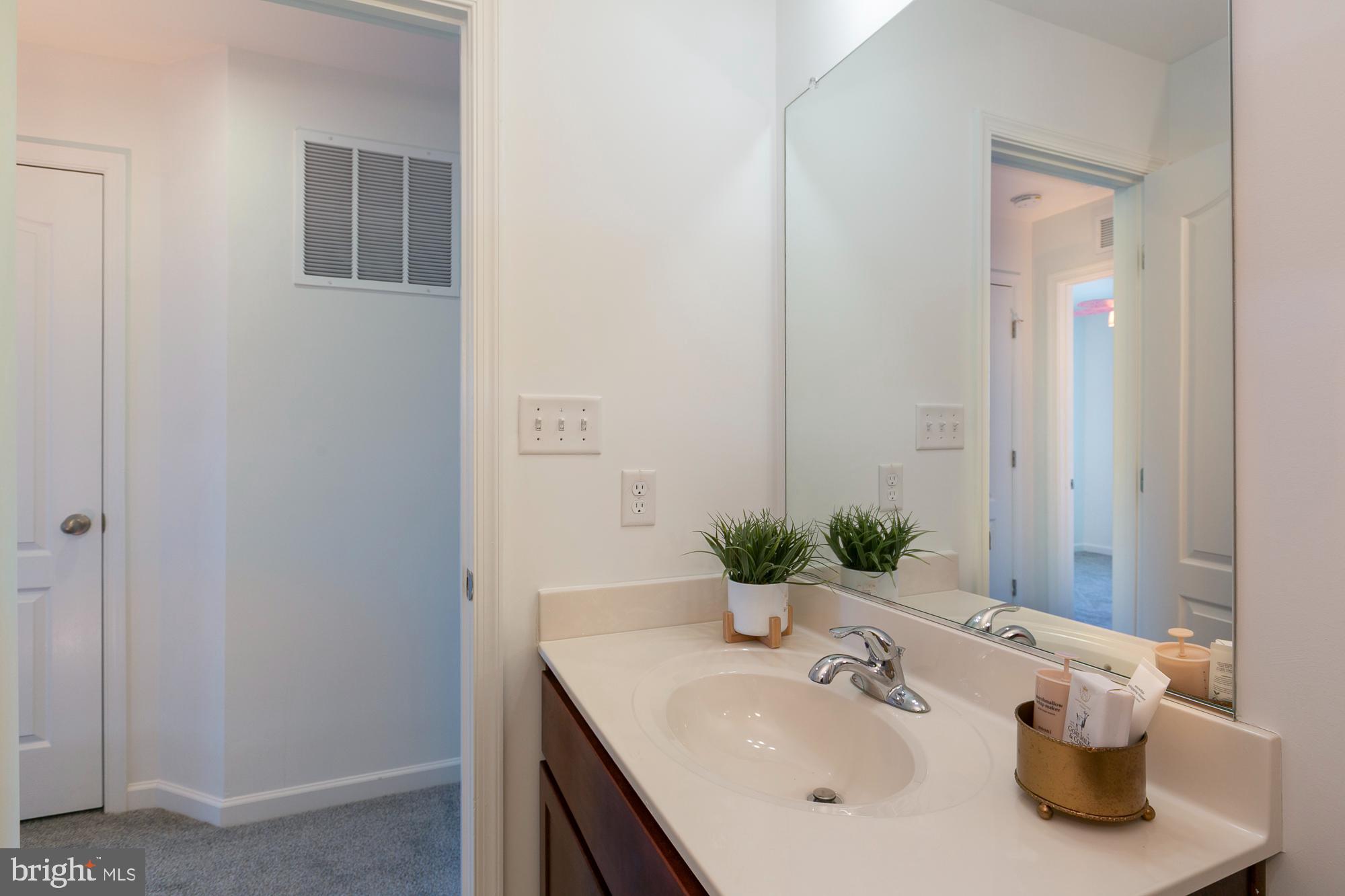 437 Rumbling Rock Road Hedgesville, WV 25427 - Photo 16 of 44