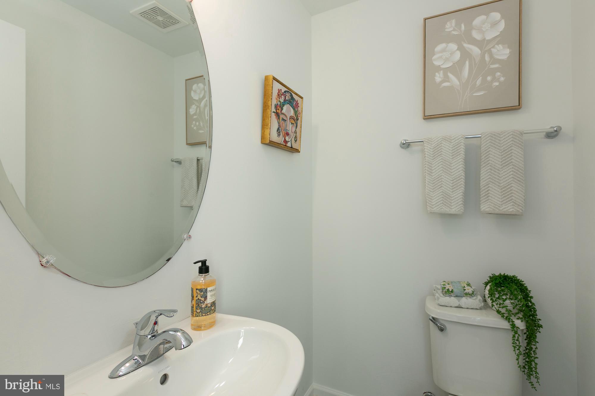 437 Rumbling Rock Road Hedgesville, WV 25427 - Photo 17 of 44