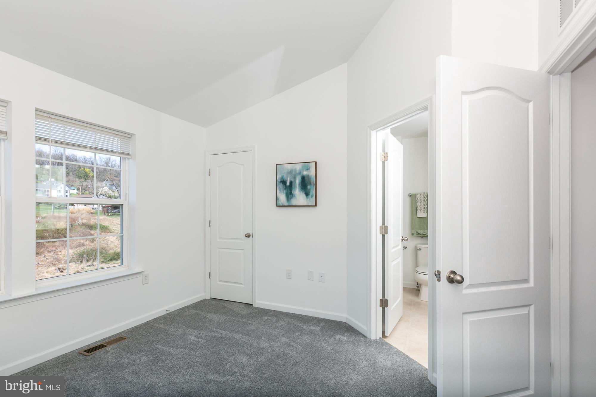 437 Rumbling Rock Road Hedgesville, WV 25427 - Photo 32 of 44