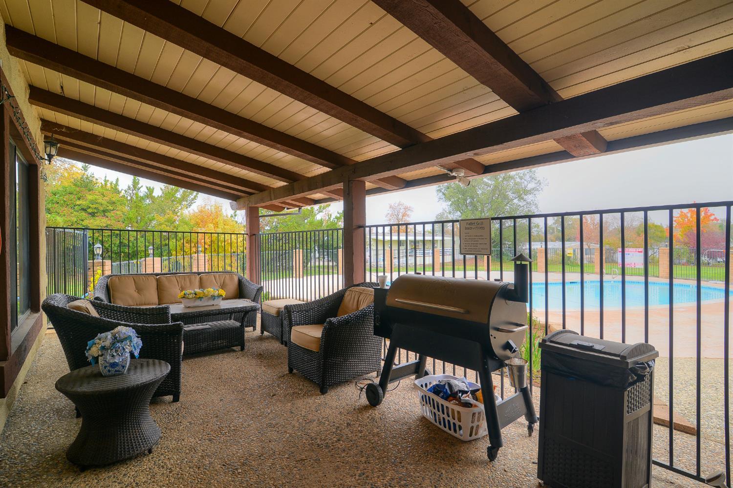 68 Yefim Roseville, CA 95661 - Photo 29 of 35 a building outdoor space with patio furniture