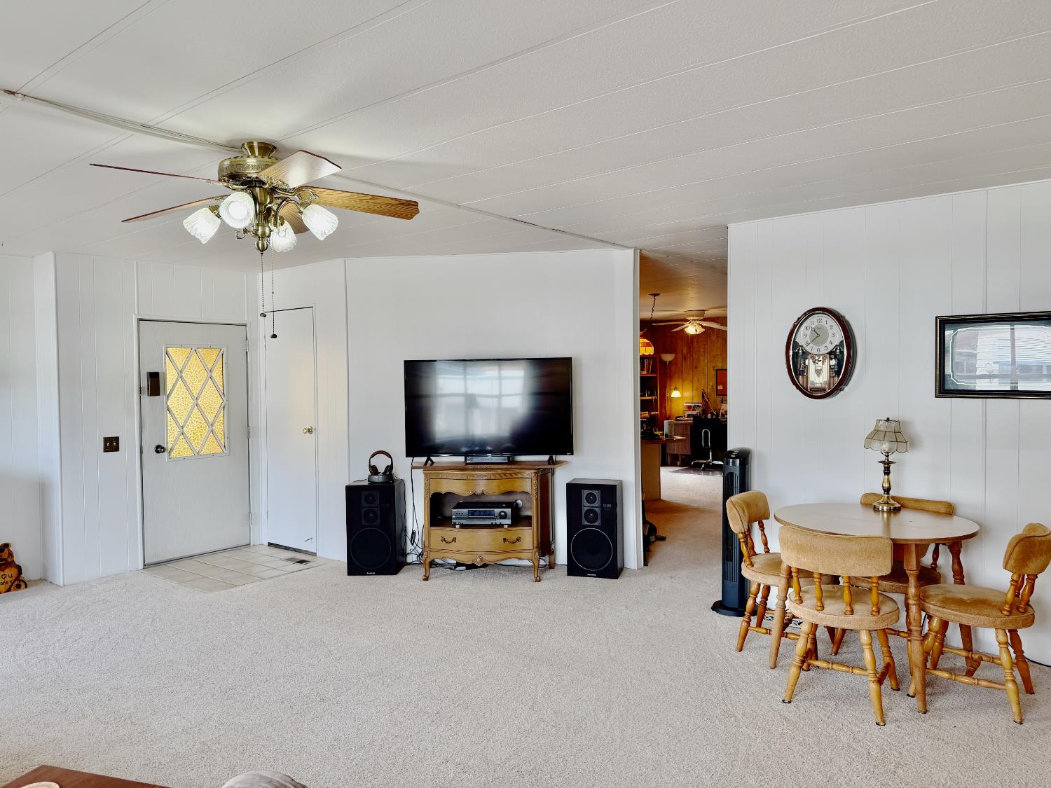 68 Yefim Roseville, CA 95661 - Photo 6 of 35 a living room with furniture and a flat screen tv