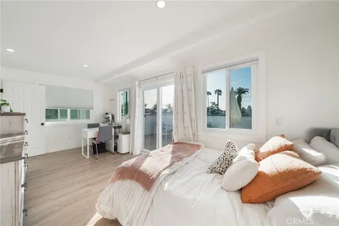 $2,795,000 | 511 9th Street, Huntington Beach, CA 92648