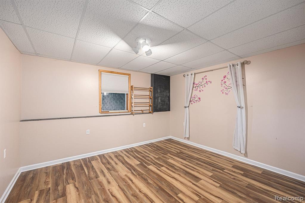 1335 Butcher Road Fenton, MI 48430 - Photo 31 of 55