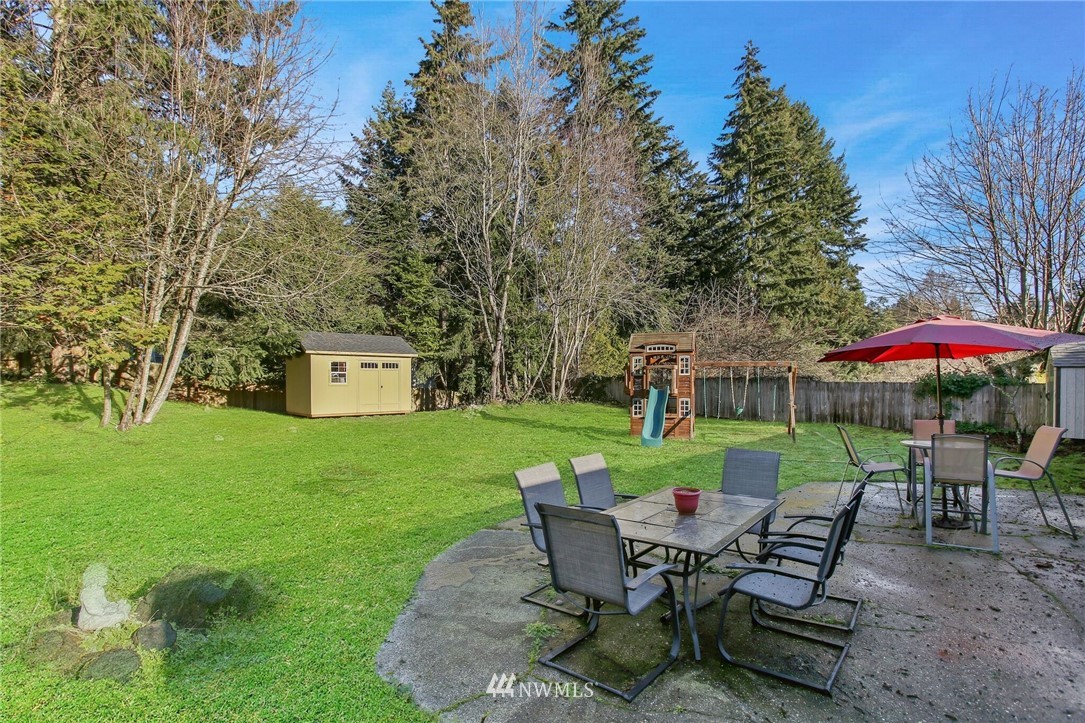 9825 240th Place Southwest Edmonds, WA 98020 - Photo 14 of 15 Gallery Image 14