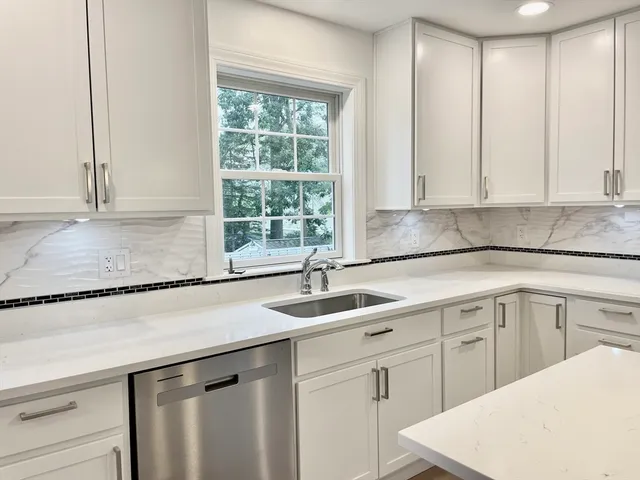 $474,000 | 215 High Street, Unit 20, Taunton, MA 02780