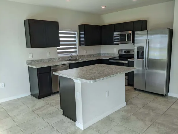 $2,190 | 604 Lychee Lane, Fort Pierce, FL 34981