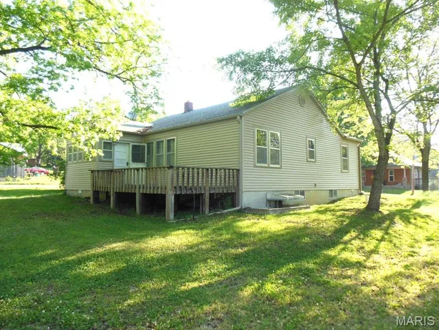 $89,900 | 415 North Grand Street, Willow Springs, MO 65793