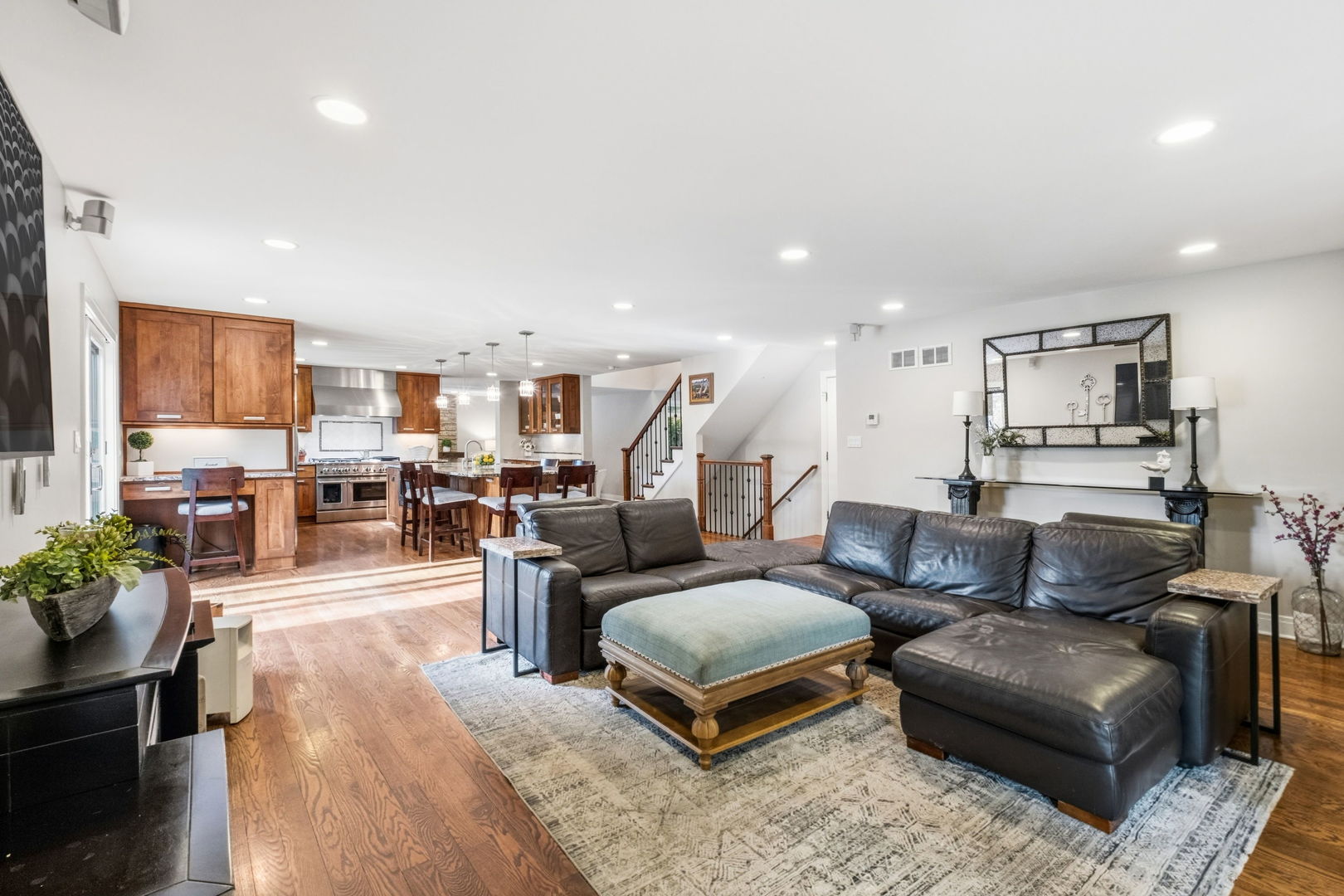 1722 Birch Road Northbrook, IL 60062 - Photo 10 of 34
