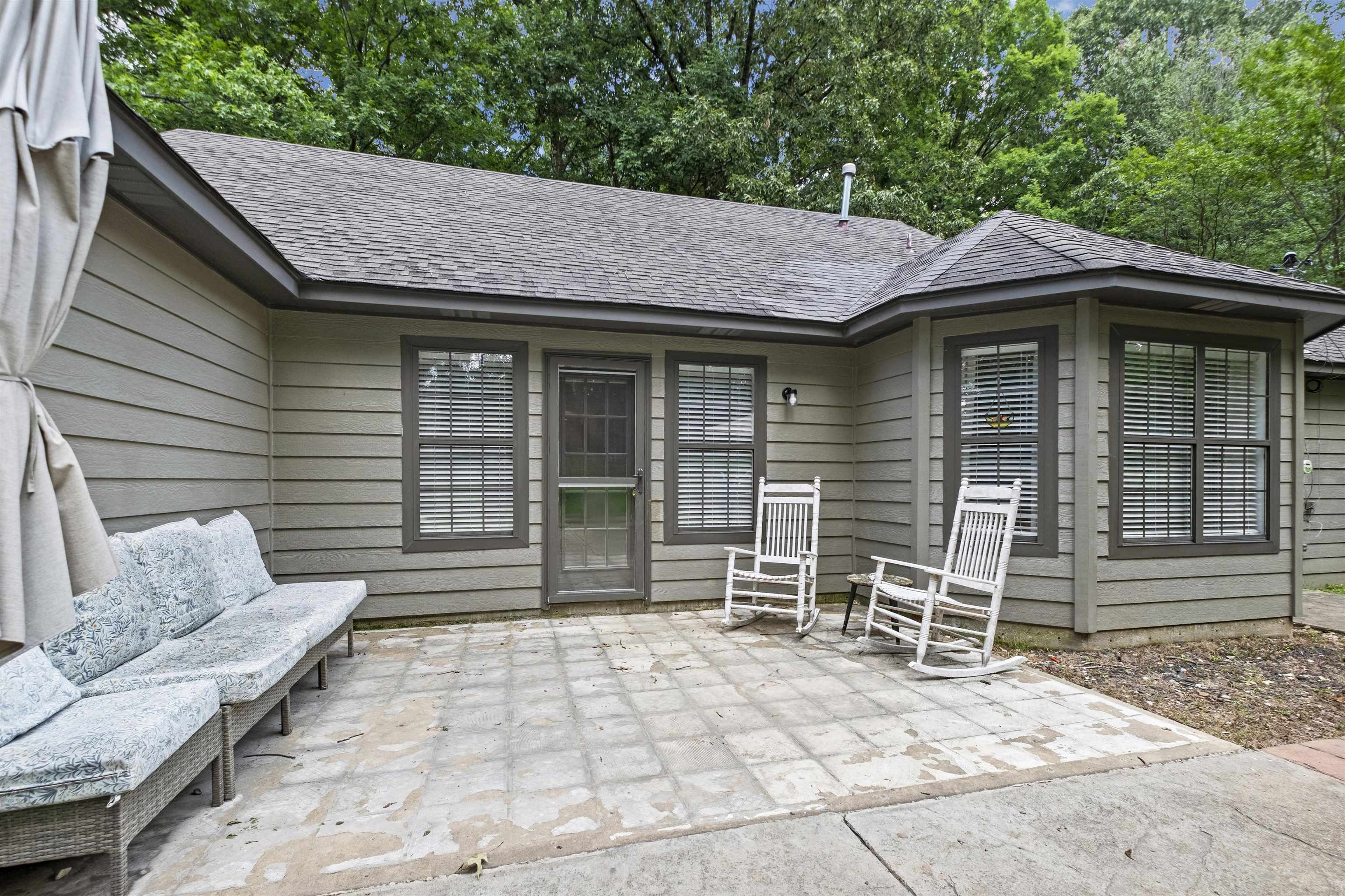 3601 Marshall Road Munford, TN 38058 - Photo 13 of 35 Exterior patio with gray siding and contrasting trim