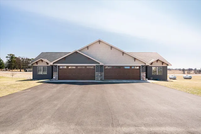 $394,900 | S4676 Erickson Lane, Viroqua, WI 54665