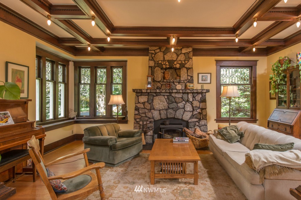 8518 Southwest Ellisport Road Vashon, WA 98070 - Photo 6 of 25