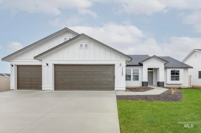 $417,990 | 7260 East Marble Spgs Drive, Nampa, ID 83687