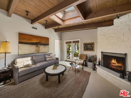 $2,997,000 | 1424 Nathan Lane, Ventura, CA 93001