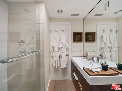 $2,997,000 | 1424 Nathan Lane, Ventura, CA 93001