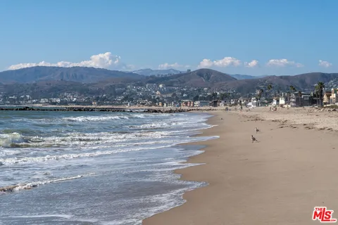 $2,997,000 | 1424 Nathan Lane, Ventura, CA 93001