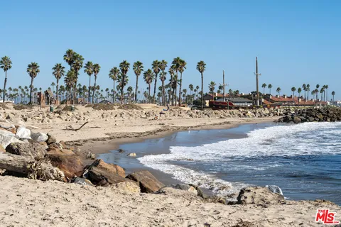 $2,997,000 | 1424 Nathan Lane, Ventura, CA 93001