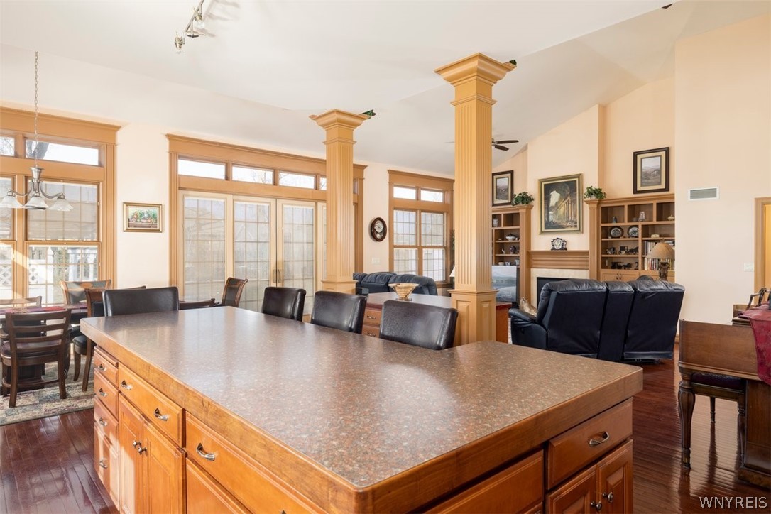 860 Union Road West Seneca, NY 14224 - Photo 16 of 41 Breakfast Bar
