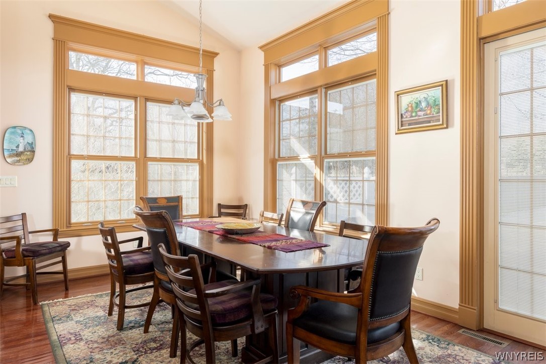 860 Union Road West Seneca, NY 14224 - Photo 17 of 41 Dining Room