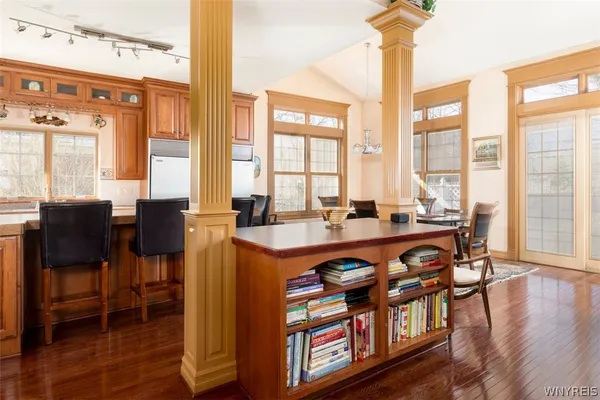 $849,000 | 860 Union Road, West Seneca, NY 14224