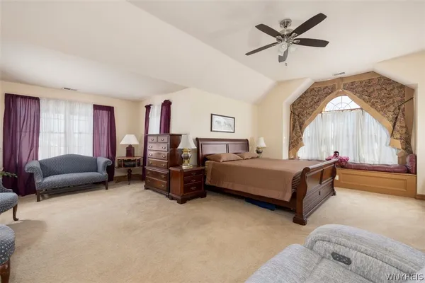 $849,000 | 860 Union Road, West Seneca, NY 14224