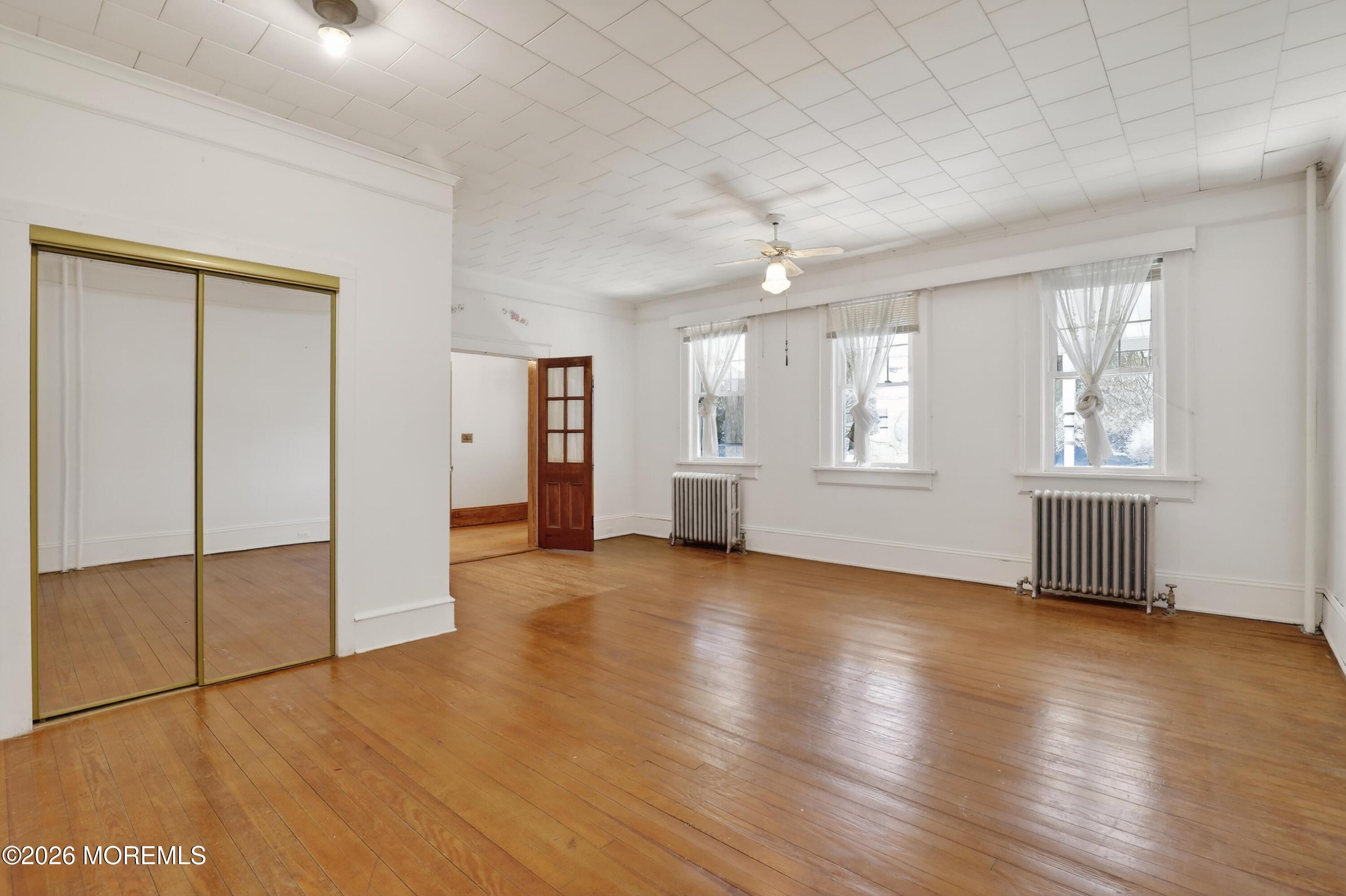 15 Hummingbird Way Jackson, NJ 08527 - Photo 25 of 60 Primary Bedroom