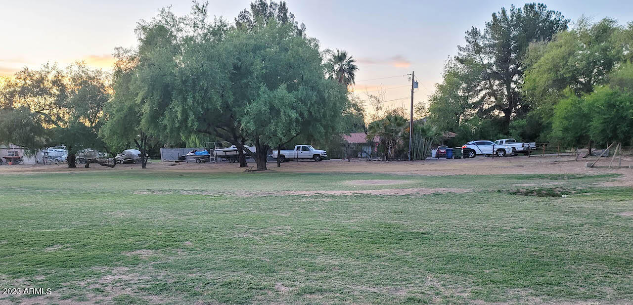 9410 South Rural Road, Unit 13 Tempe, AZ 85284 - Photo 12 of 18 9410 S Rural RD-12