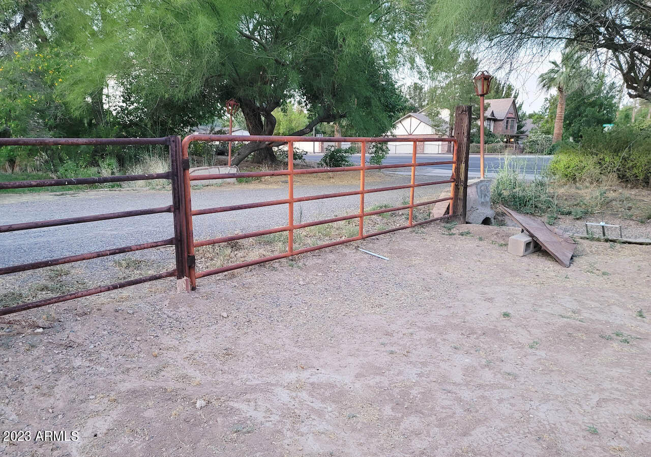 9410 South Rural Road, Unit 13 Tempe, AZ 85284 - Photo 15 of 18 9410 S Rural RD-15
