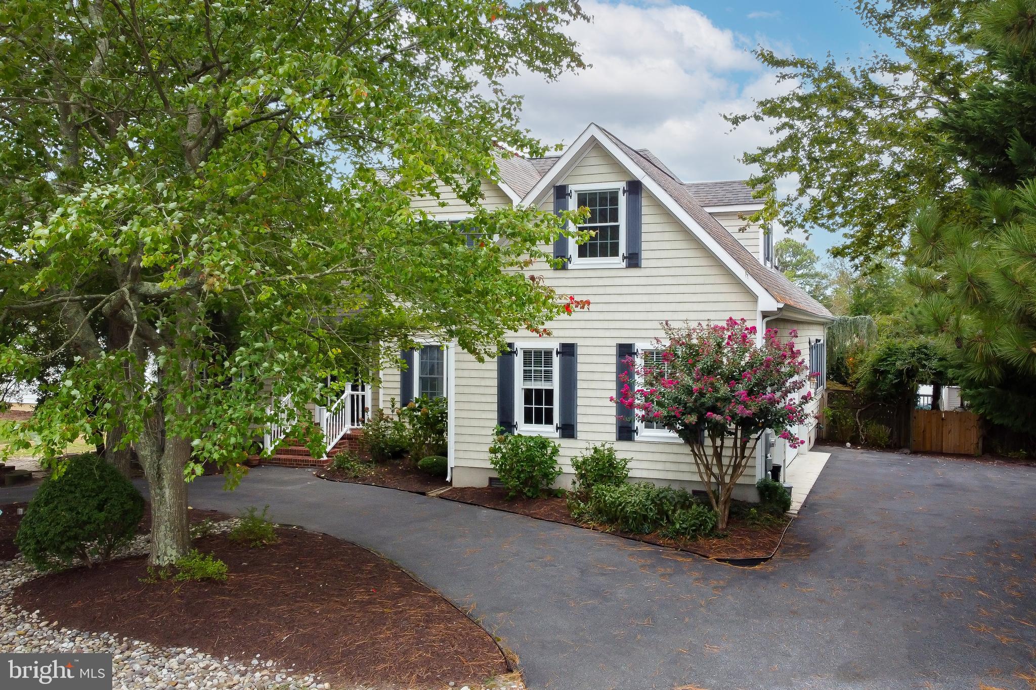 22 Sheffield Road Rehoboth Beach, DE 19971 - Photo 2 of 70