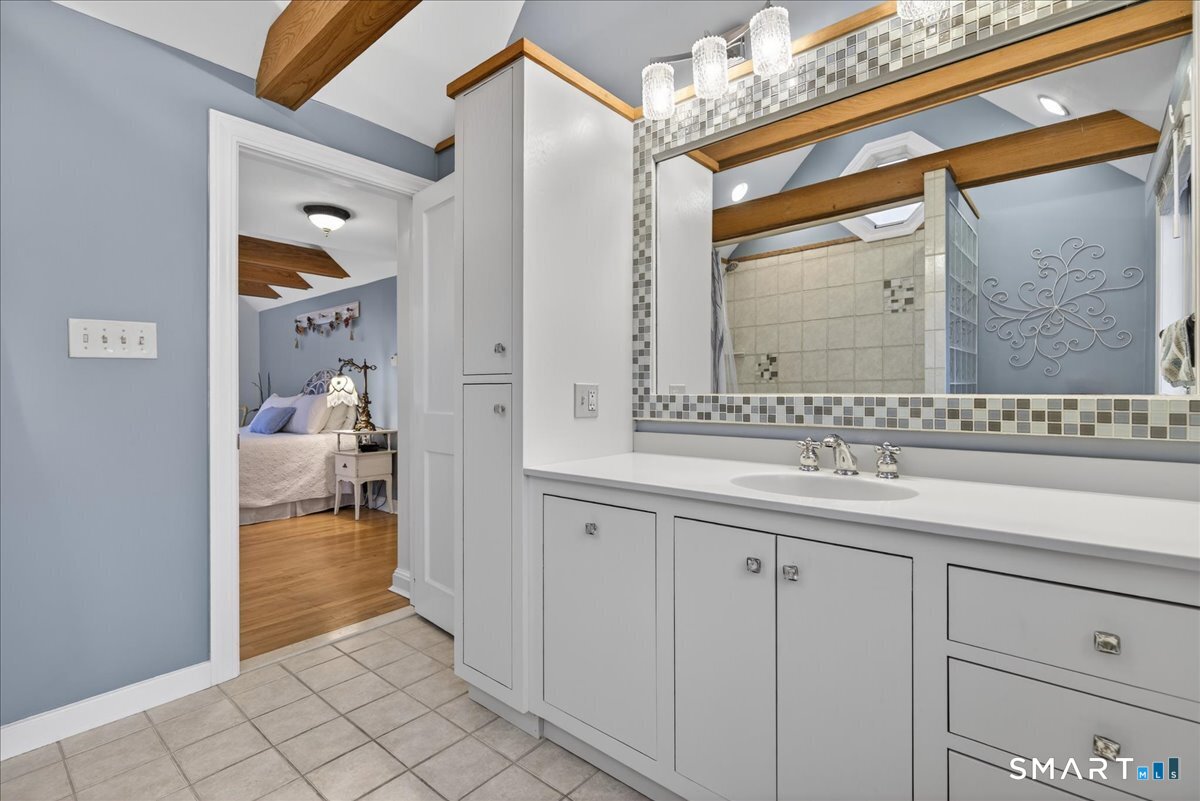 13 West Slope Lane Hamden, CT 06517 - Photo 18 of 32