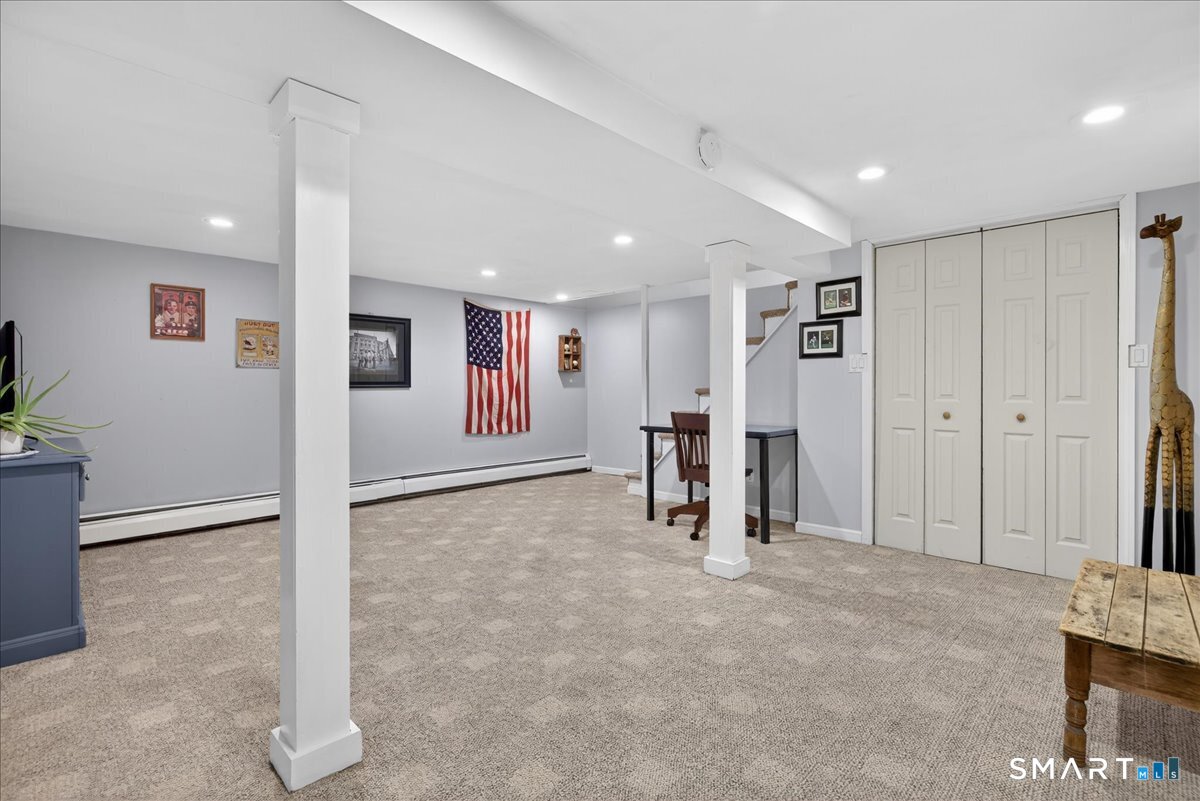 13 West Slope Lane Hamden, CT 06517 - Photo 24 of 32