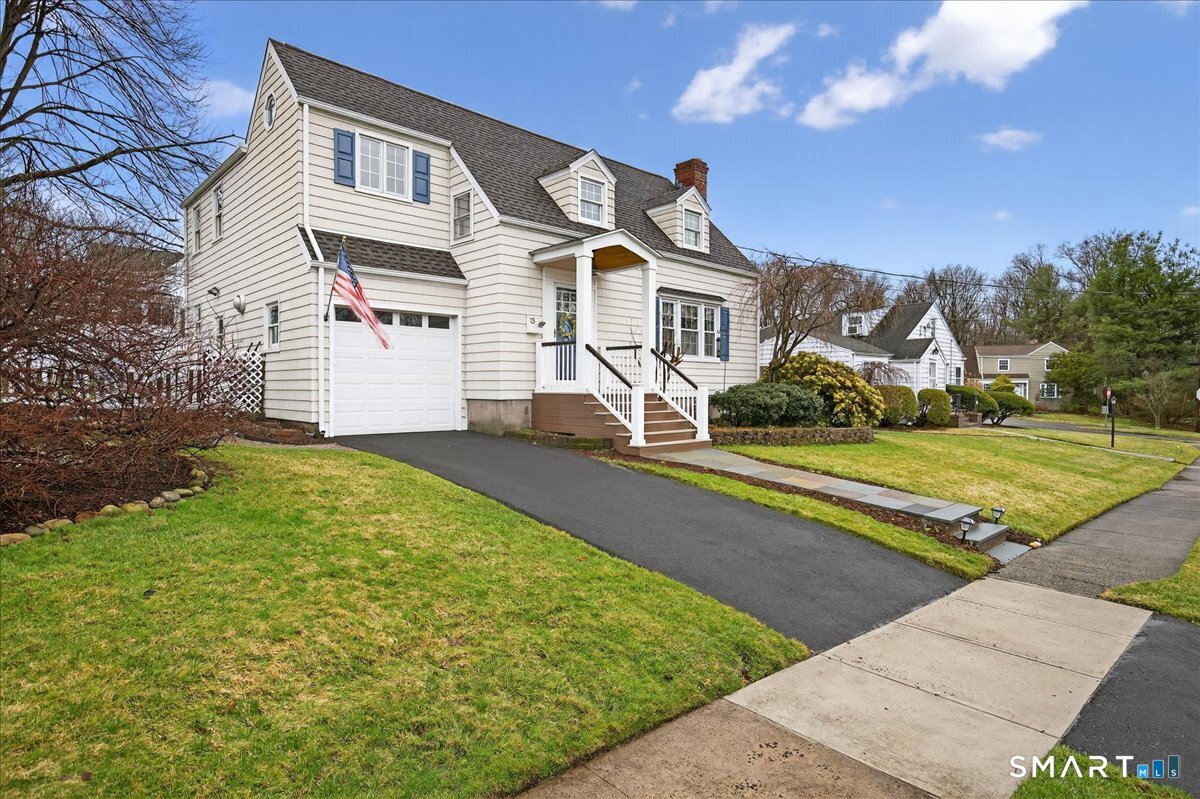 13 West Slope Lane Hamden, CT 06517 - Photo 26 of 32